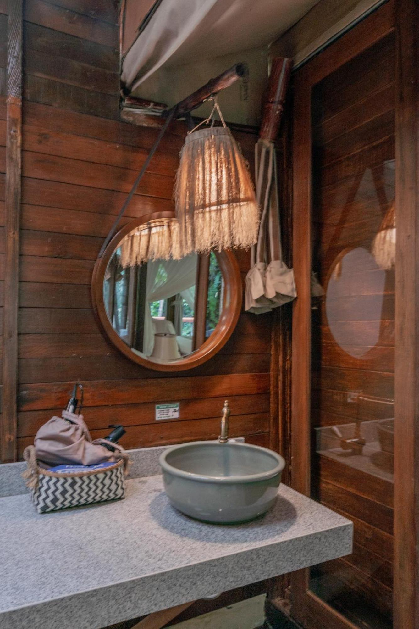 Отель Galalima Glamping By Agata Meliling Номер фото